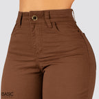 Jeans Mom Flare Tiro Alto Marron